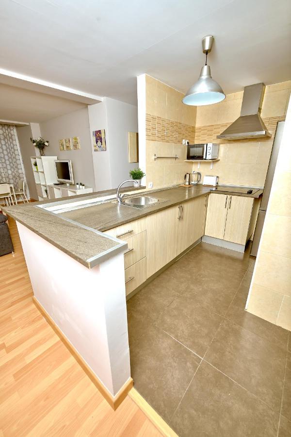 Holidays2malaga Salitre 3 Bedroom Up To 7 People High Speed Wifi Apartament *