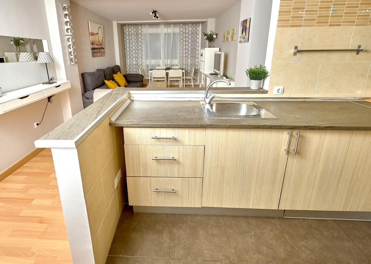 Apartament Holidays2malaga Salitre 3 Bedroom Up To 7 People High Speed Wifi
